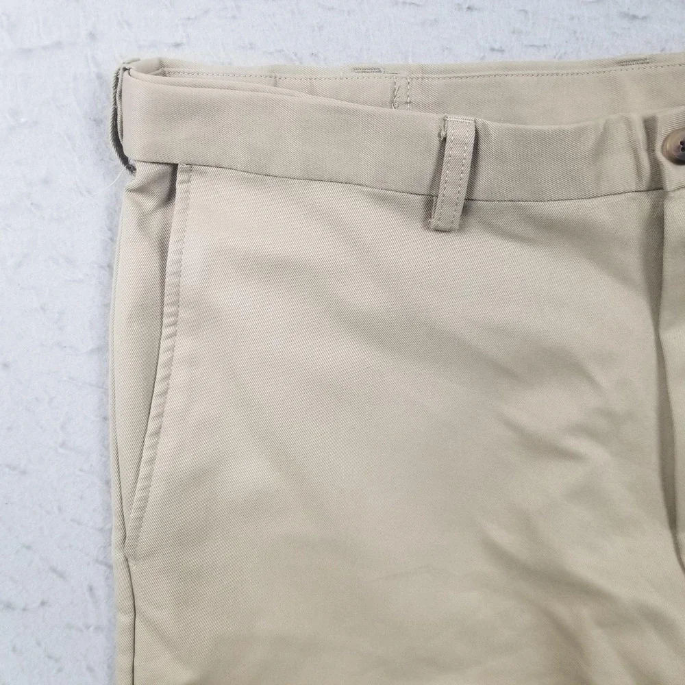 Haggar Shorts Mens 38 Beige Chino Polyester Microfiber‎ 10 Inseam Casual Summer
